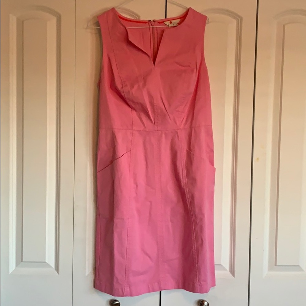Pink sleeveless dress